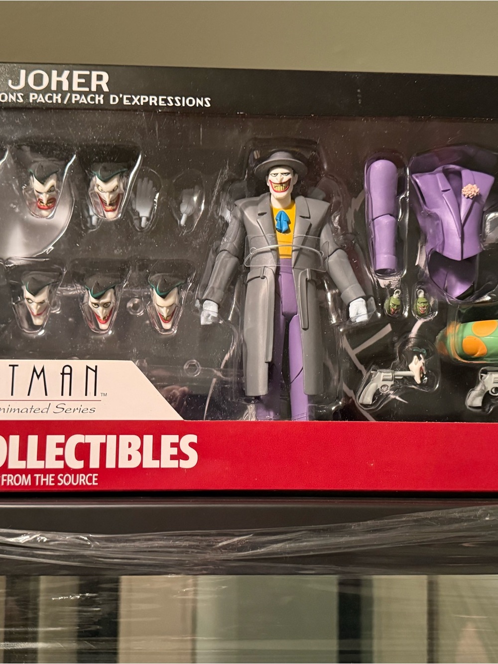 McFarlane Joker Expressions Pack! Multiple faces, hands and accessories.